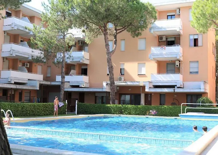Apartament Quiet With Pool